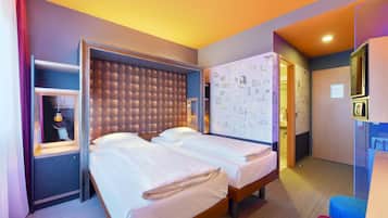 1 Schlafzimmer, hochwertige Bettwaren, Minibar, Zimmersafe