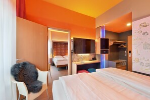 Premium bedding, in-room safe, individually decorated