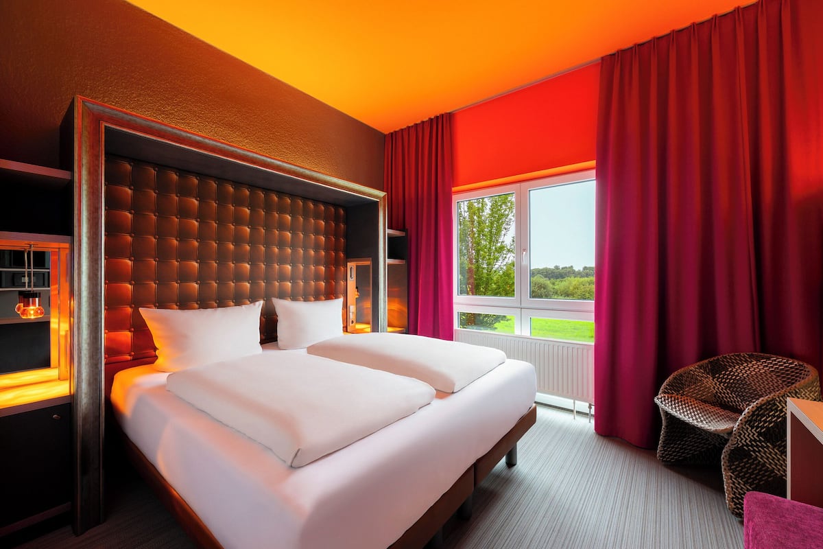 1 habitación, ropa de cama de alta calidad y minibar