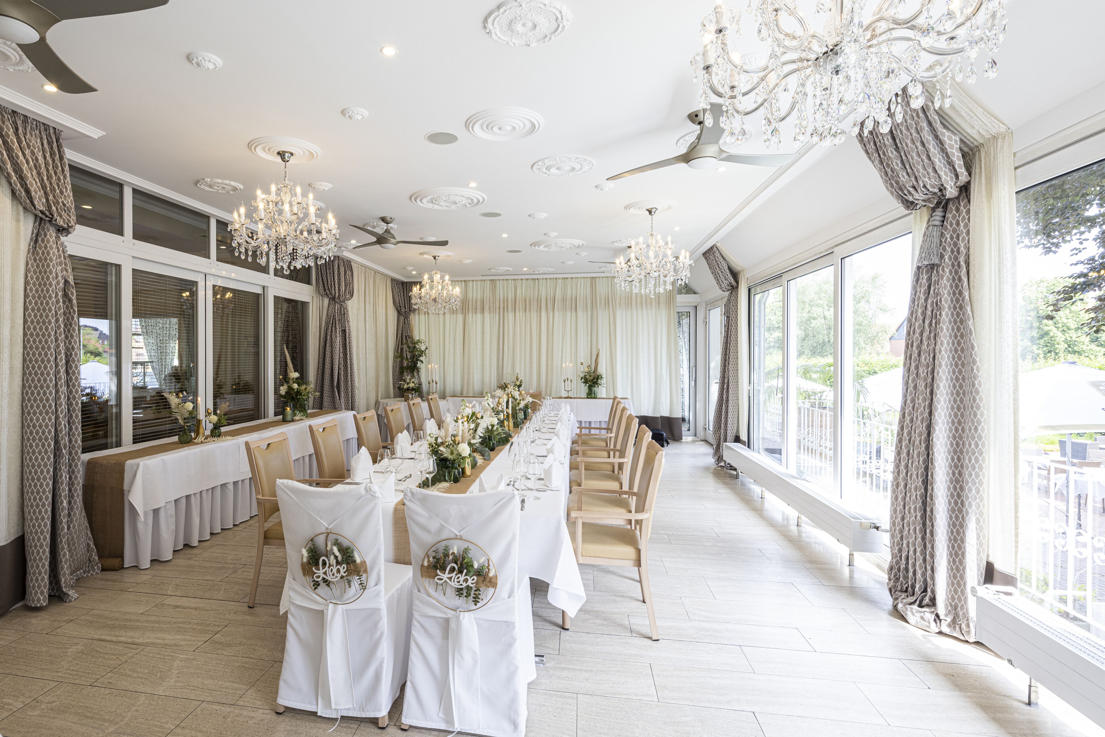 breakfast and dinner served, garden views