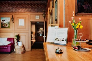 Reception - Hotel Am Schlehberg (Alfeld)