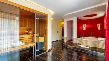 Luxury Suite, Sauna, Corner | 1 bedroom, in-room safe, free WiFi, bed sheets