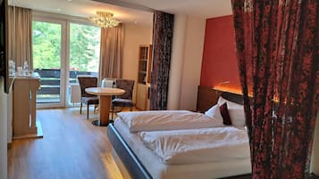 Suite de lujo, sauna, en esquina | Caja de seguridad en la habitación, wifi gratis y ropa de cama