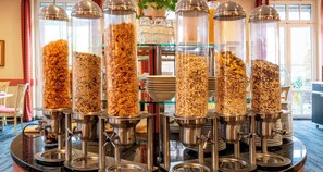 Petit déjeuner buffet servi tous les jours en supplément