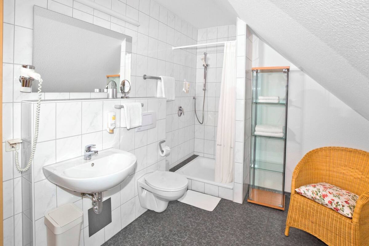 apartment | bathroom | free toiletries, hair dryer, towels