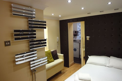 Dylan Apartments Earls Court