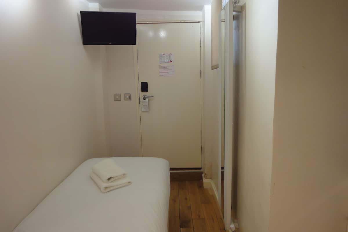 Studio Standar, 1 Tempat Tidur Twin | Setrika/meja setrika, Wi-Fi gratis, dan seprai linen
