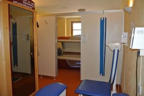 2 treatment rooms