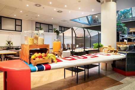 Daily buffet breakfast (EUR 17 per person)
