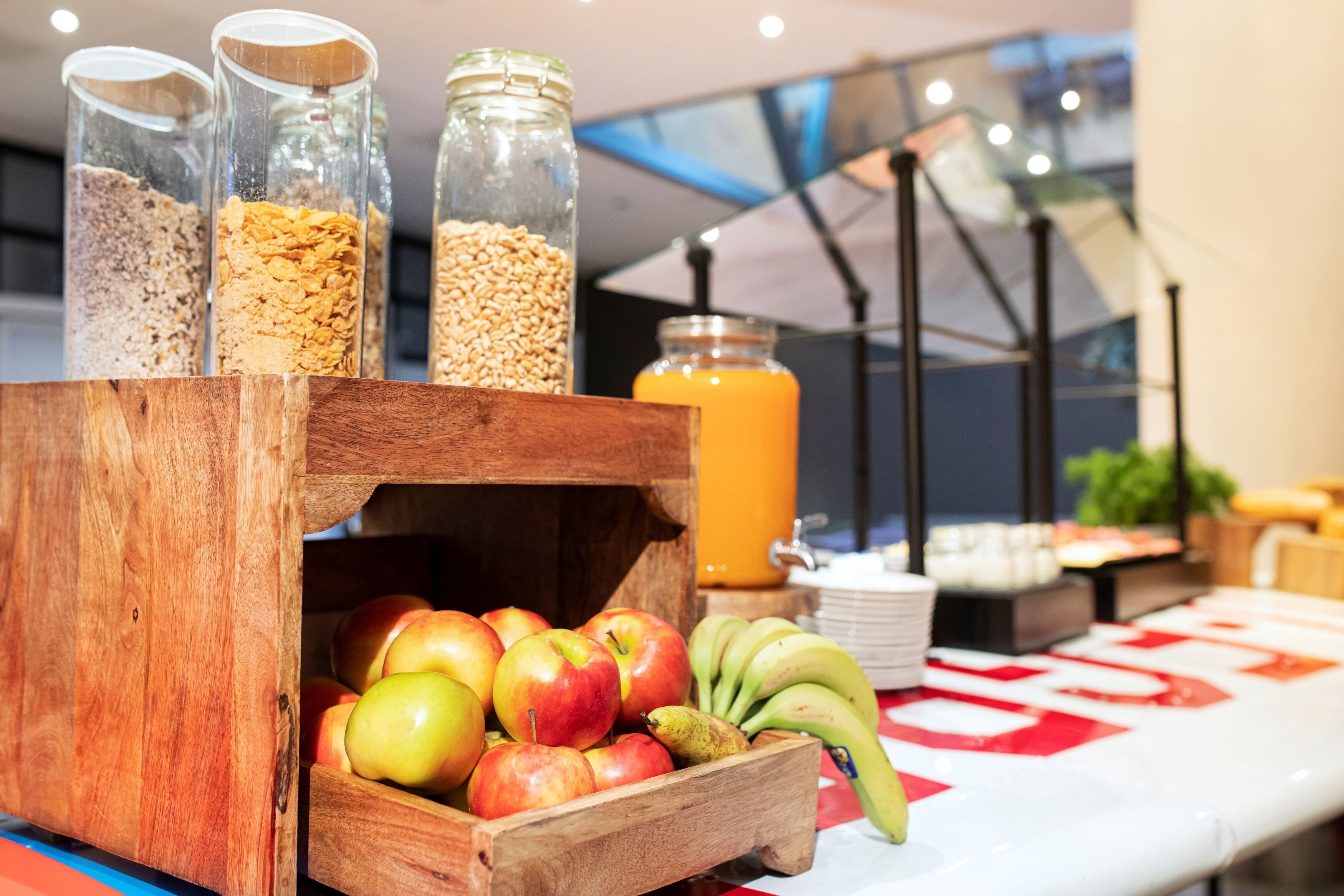 Tägliches Frühstücksbuffet gegen Gebühr