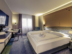 Privilege - Værelse - 1 queensize-seng | Allergivenligt sengetøj, pengeskab på værelset, skrivebord