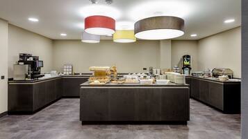 Daily buffet breakfast (EUR 18.50 per person)