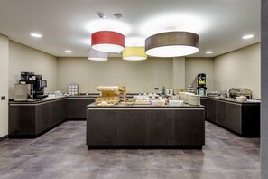 Morgenmadsbuffet hver dag (18.50 EUR pr. person)