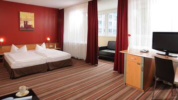 Comfort Room | In-room safe, desk, soundproofing, iron/ironing board