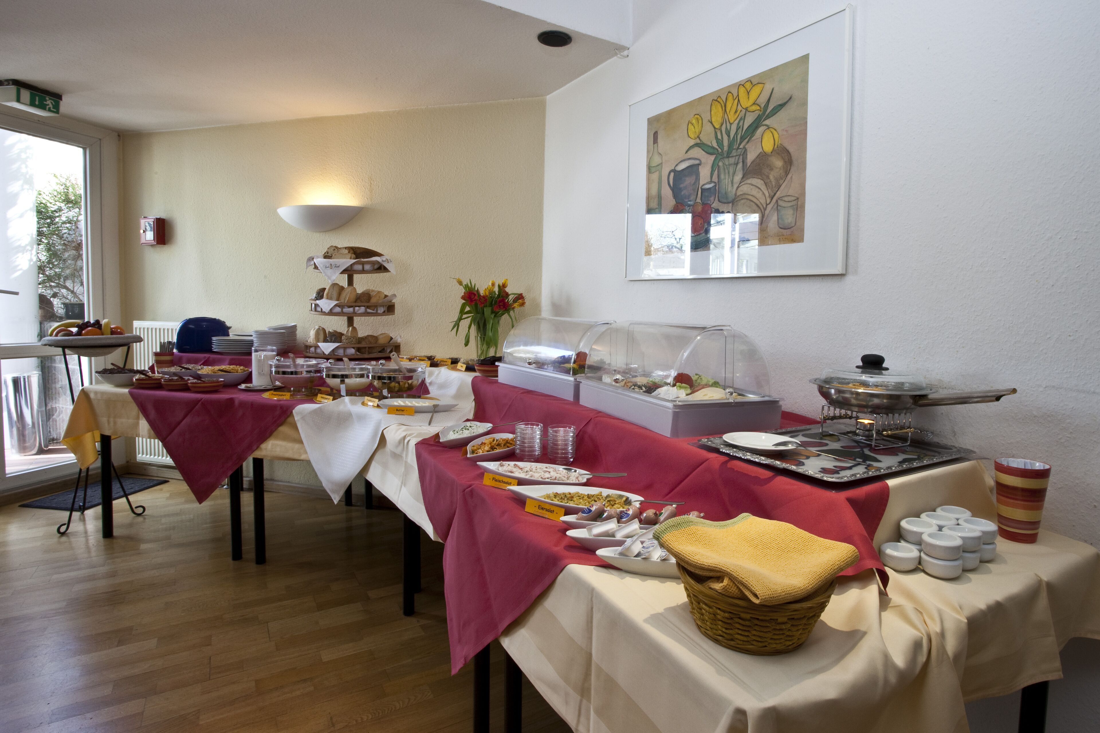 daily buffet breakfast (eur 9.00 per person)