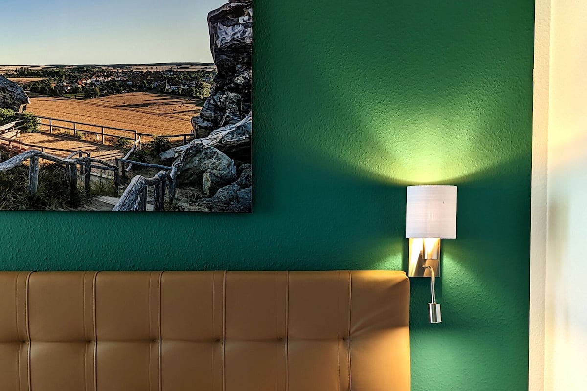 double or twin room | in-room safe, desk, free wifi, bed sheets