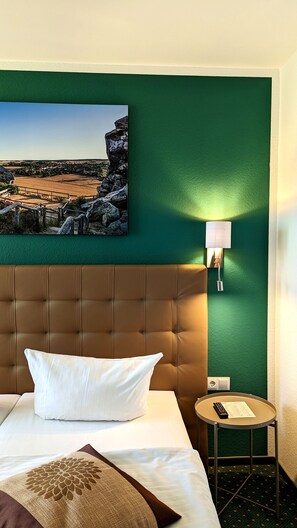 In-room safe, desk, free WiFi, bed sheets - ACRON Hotel Quedlinburg (Quedlinburg)