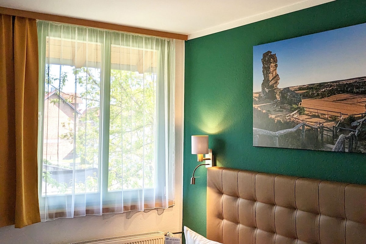 double or twin room | in-room safe, desk, free wifi, bed sheets