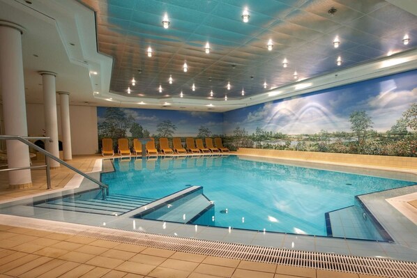 Açık yüzme havuzu 