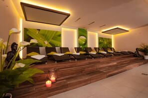 Sauna, hot tub, steam room, Turkish bath/hammam, body treatments