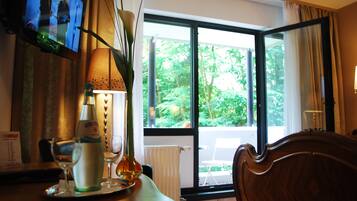 Comfort Double or Twin Room | Premium bedding, minibar, in-room safe, individually decorated