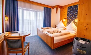 Standard Double Room, 1 King Bed, Balcony, Mountain View | 1 bedroom, premium bedding, minibar, in-room safe