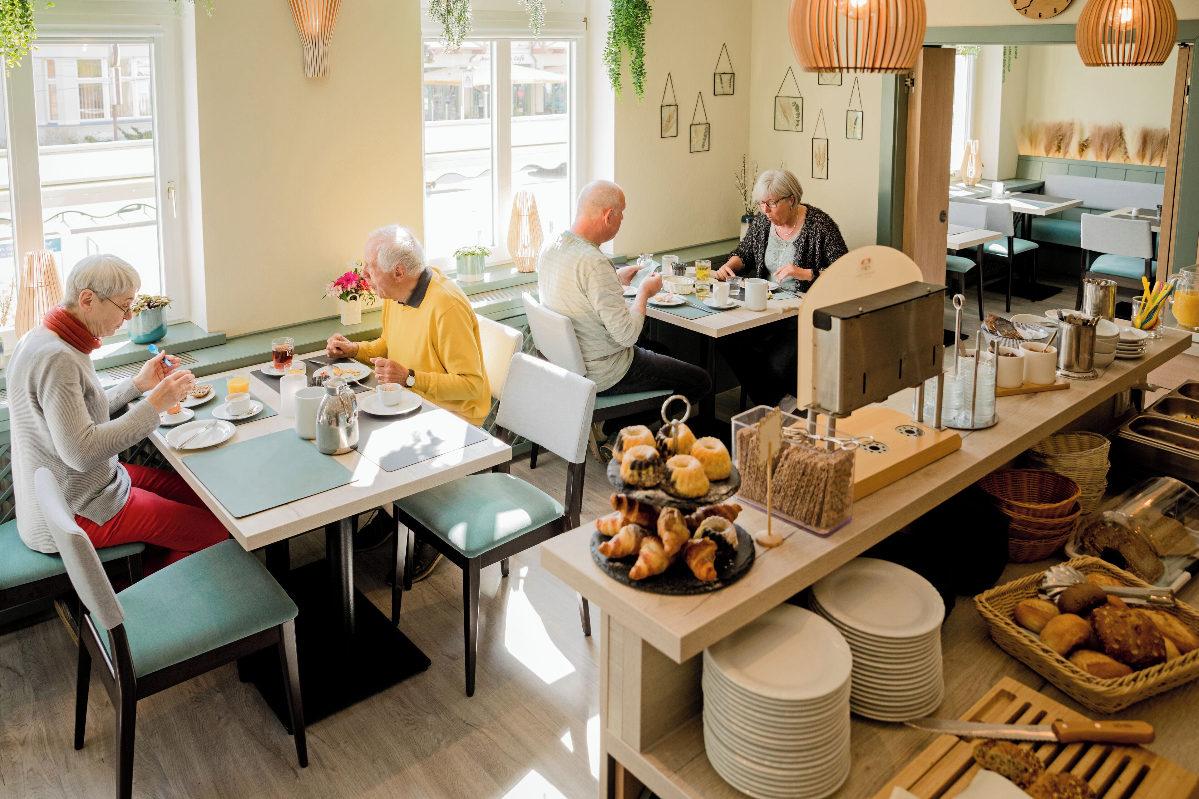 Breakfast area