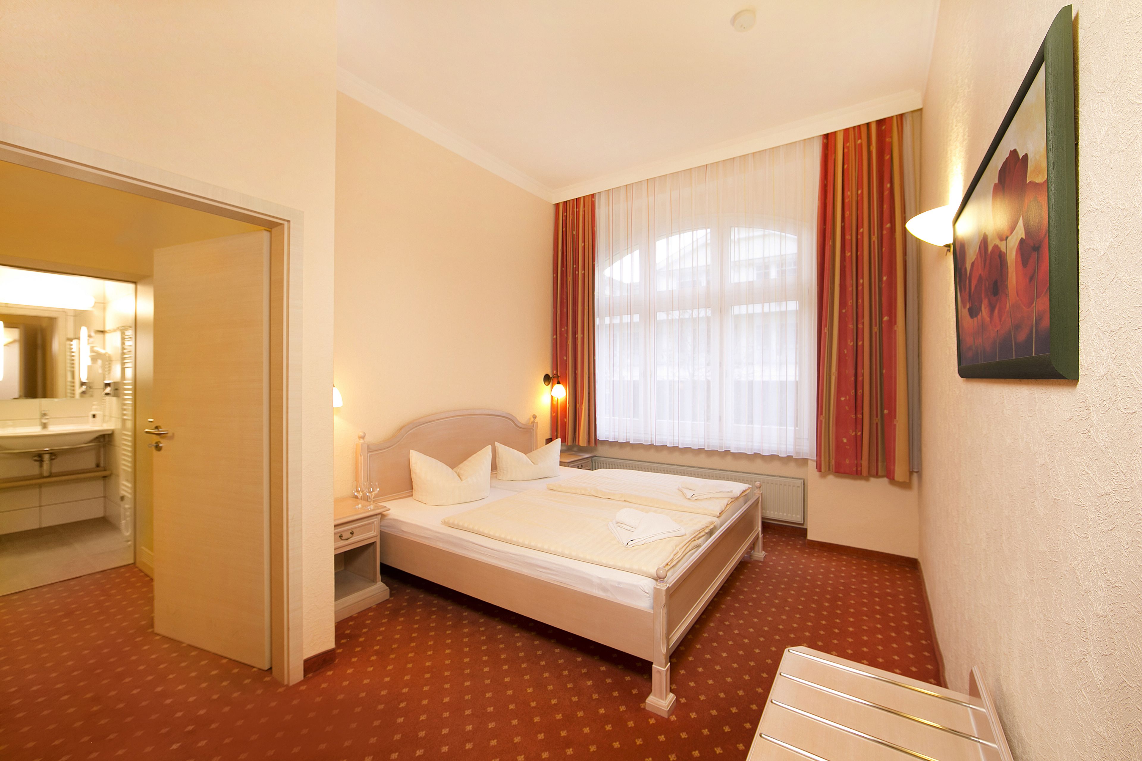 suite | 1 bedroom, minibar, in-room safe, desk