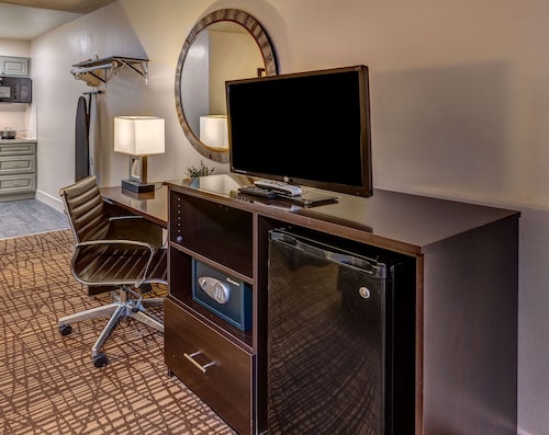 Surestay Hotel by Best Western Lovelock