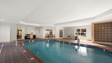 Indendørs pool