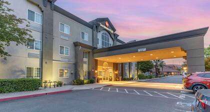 Best Western Plus Vineyard Inn