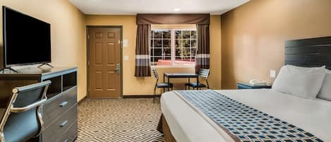 Iron/ironing board, free WiFi, bed sheets