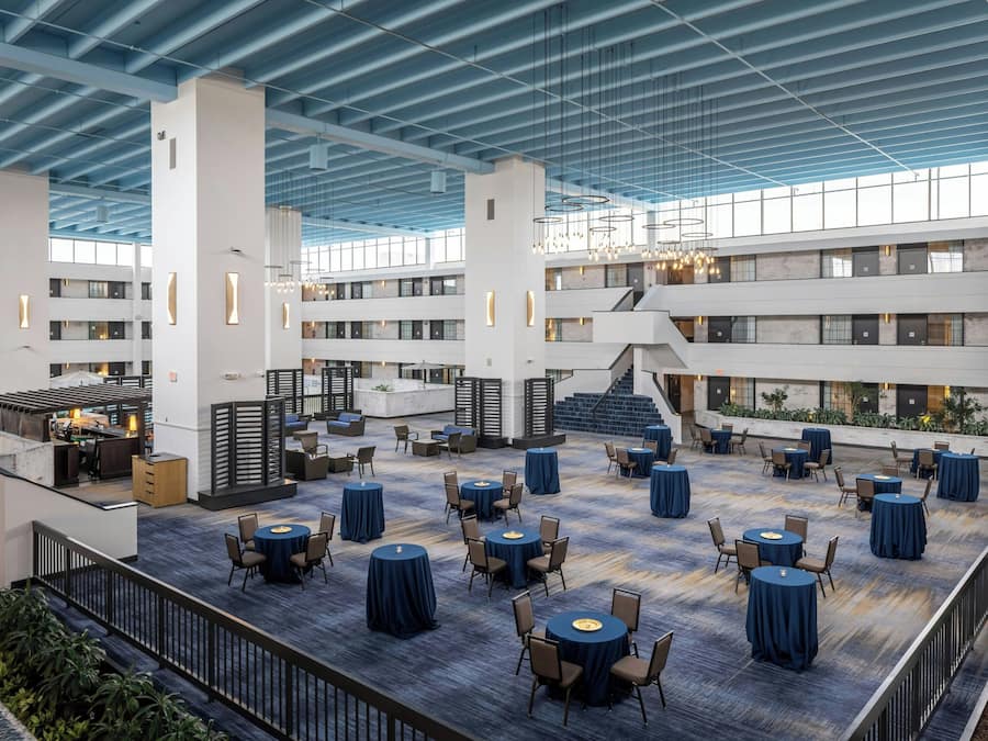 Hypo-allergenic bedding, in-room safe, desk, laptop workspace