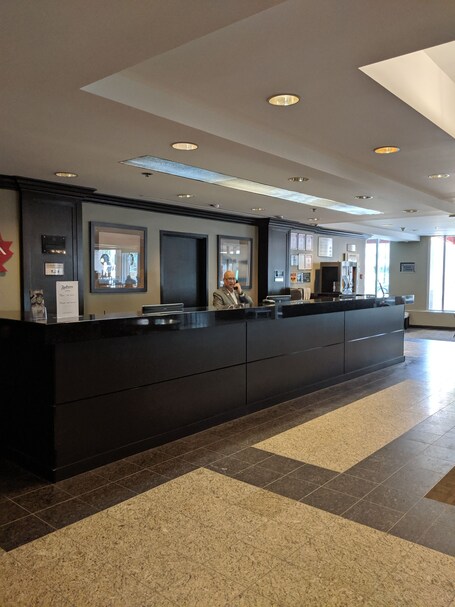 Radisson Hotel Winnipeg Downtown - Image 12
