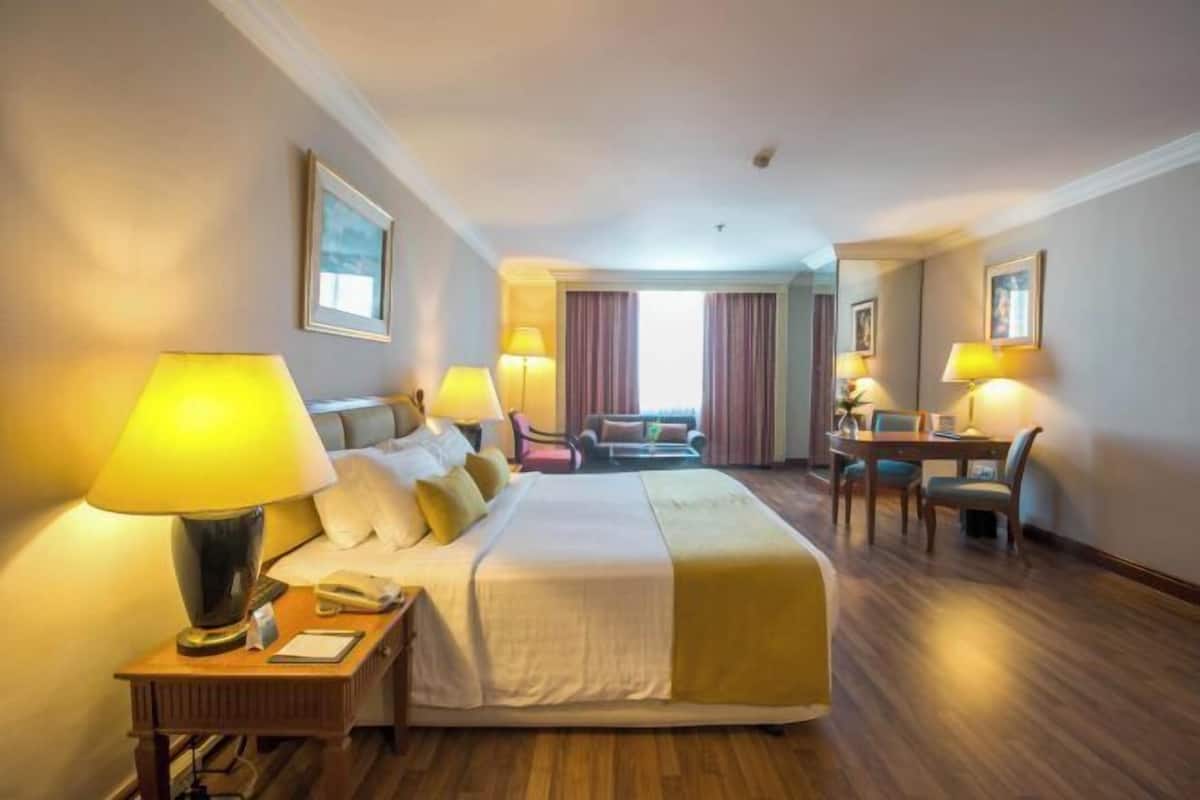 1 bedroom, minibar, in-room safe, desk