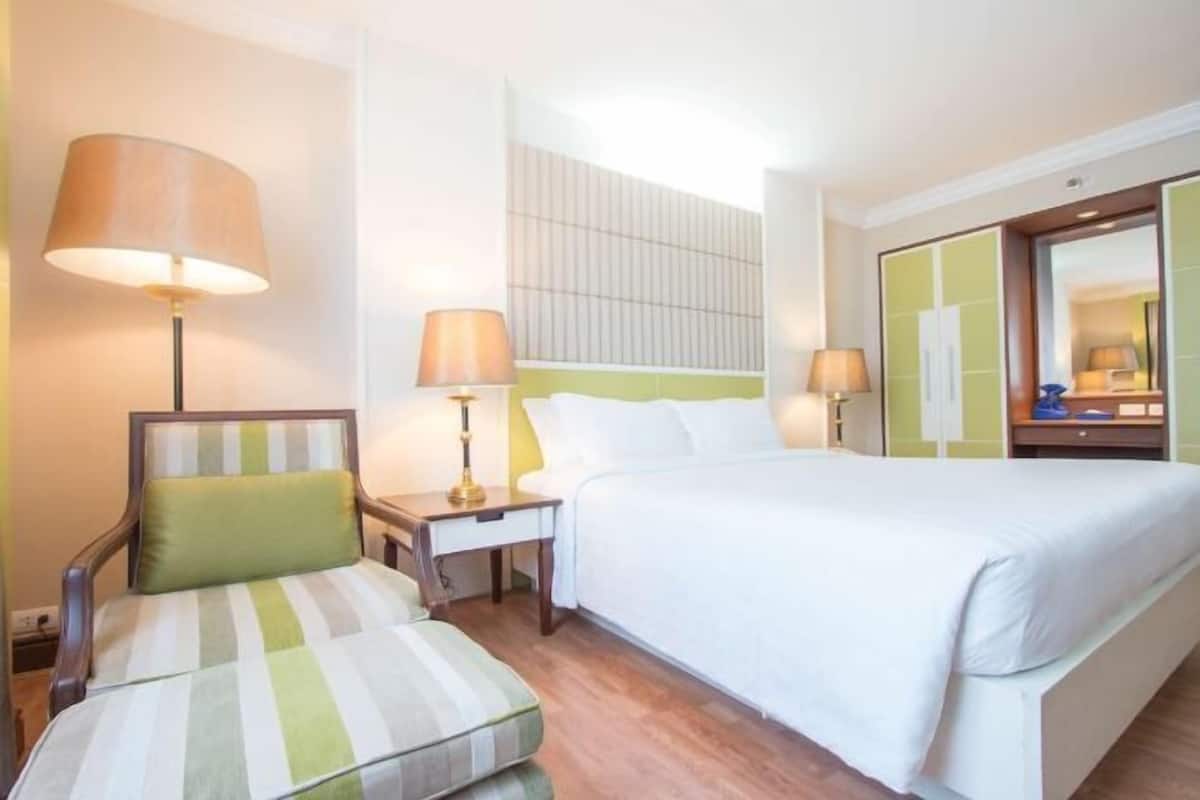 1 bedroom, minibar, in-room safe, desk