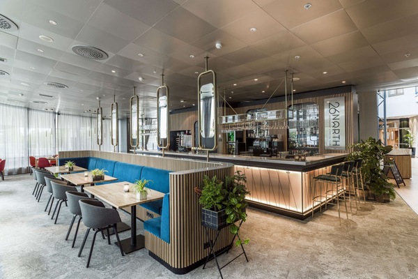 Cocktail bar