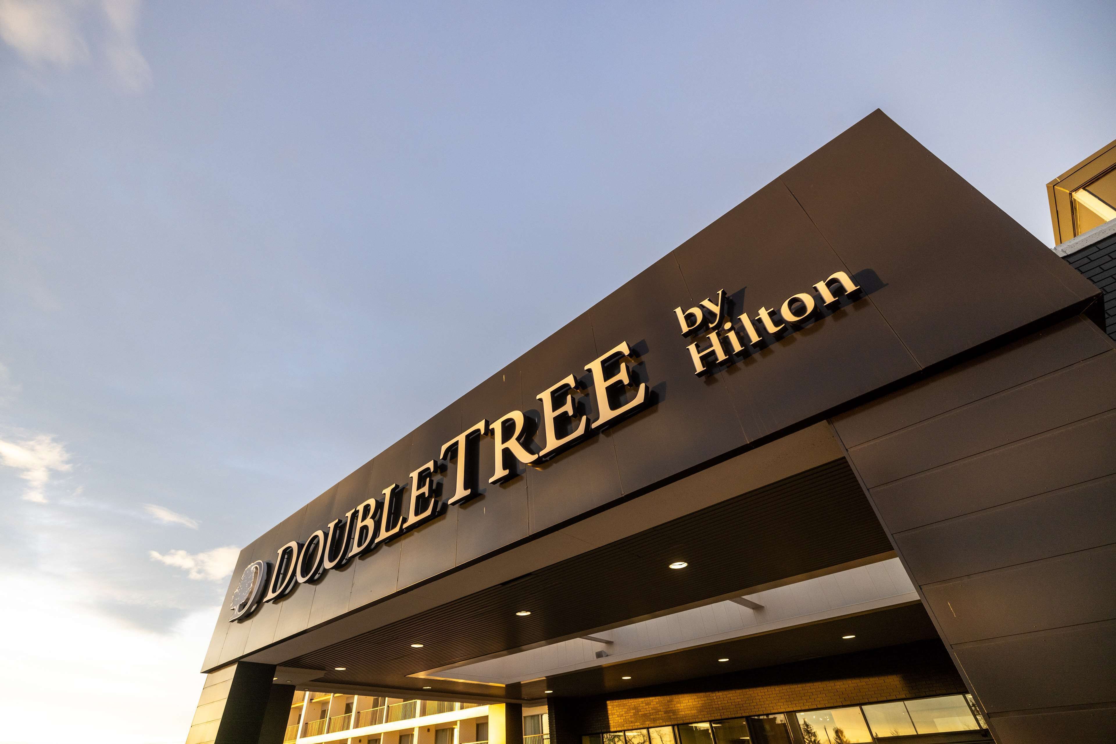 Photo - DoubleTree by Hilton Calgary North