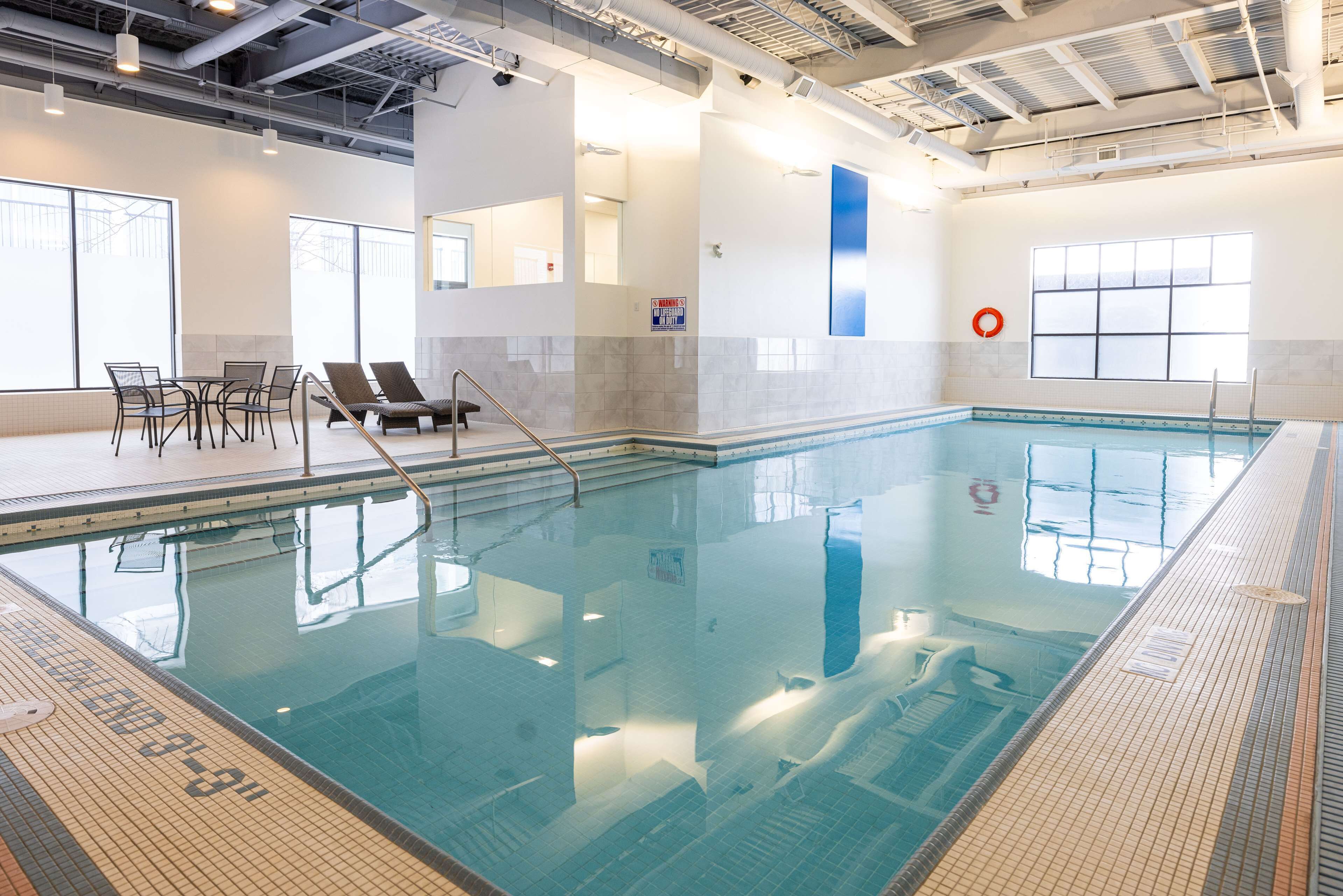 Photo - DoubleTree by Hilton Calgary North