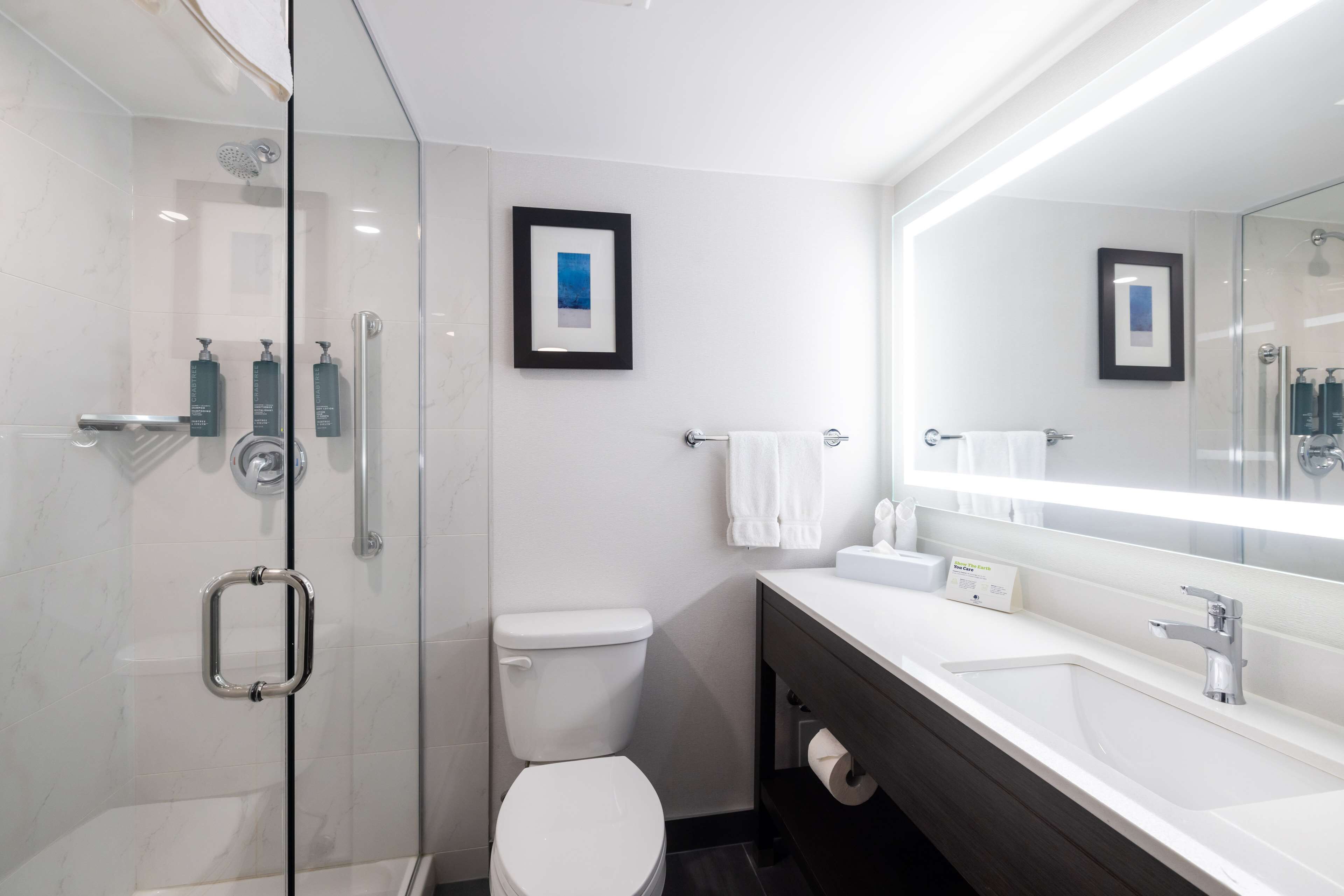 Photo - DoubleTree by Hilton Calgary North