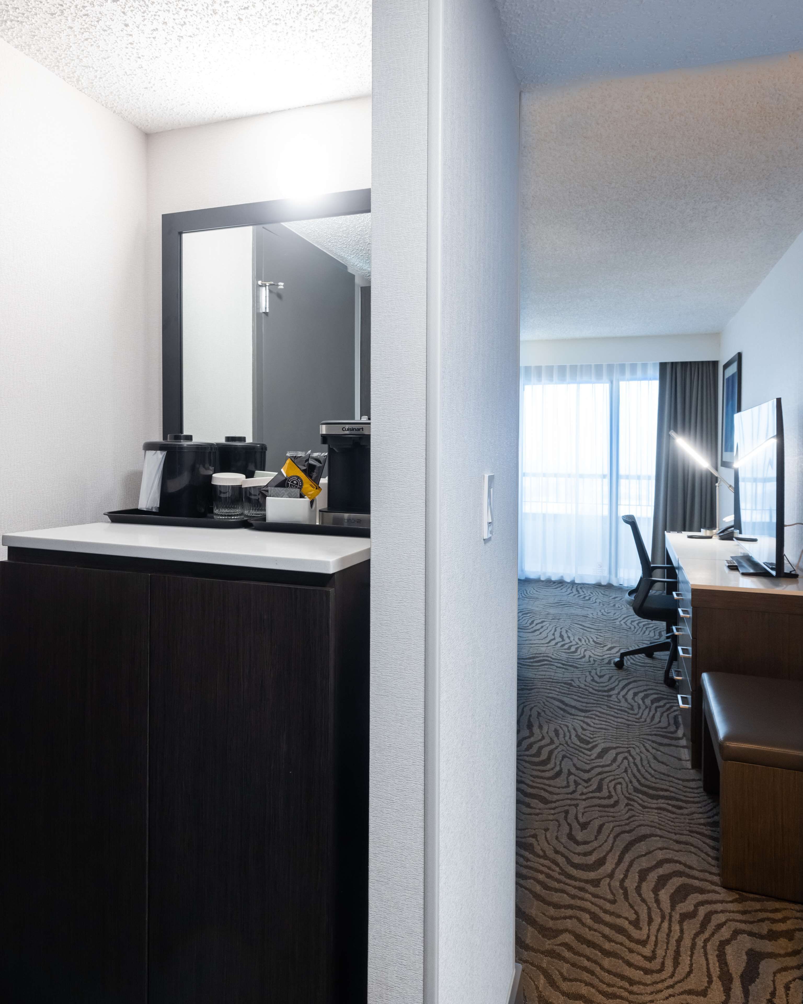 Photo - DoubleTree by Hilton Calgary North