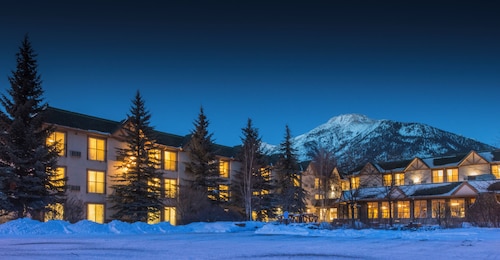 Coast Canmore Hotel & Conference Centre