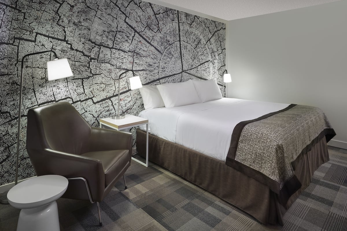 Superior Room, 1 King Bed (Coast King with Patio) | Premium bedding, pillowtop beds, iron/ironing board, free WiFi