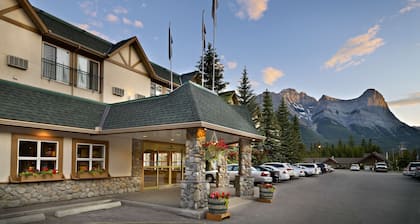 Coast Canmore Hotel & Conference Centre