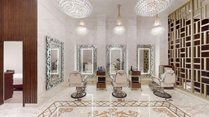 Couples treatment room(s), body treatments, aromatherapy, body wraps