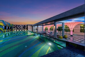 Outdoor pool, pool loungers