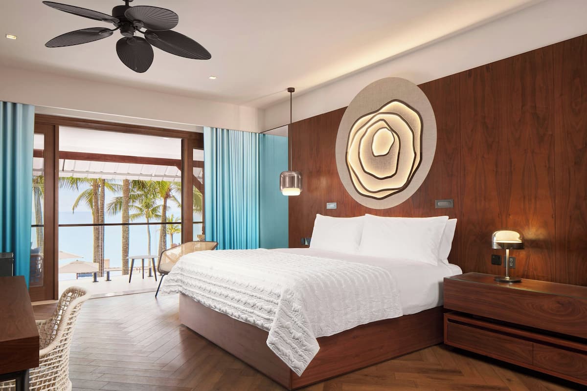 Romantic Suite, 1 King Bed, Non Smoking, Ocean View | 1 bedroom, premium bedding, minibar, in-room safe
