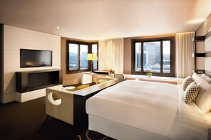 Club Suite, 1 King Bed, Non Smoking, Corner | View from room