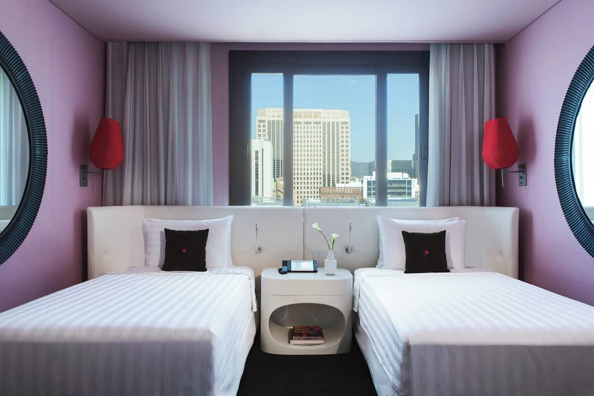 1 bedroom, premium bedding, minibar, in-room safe