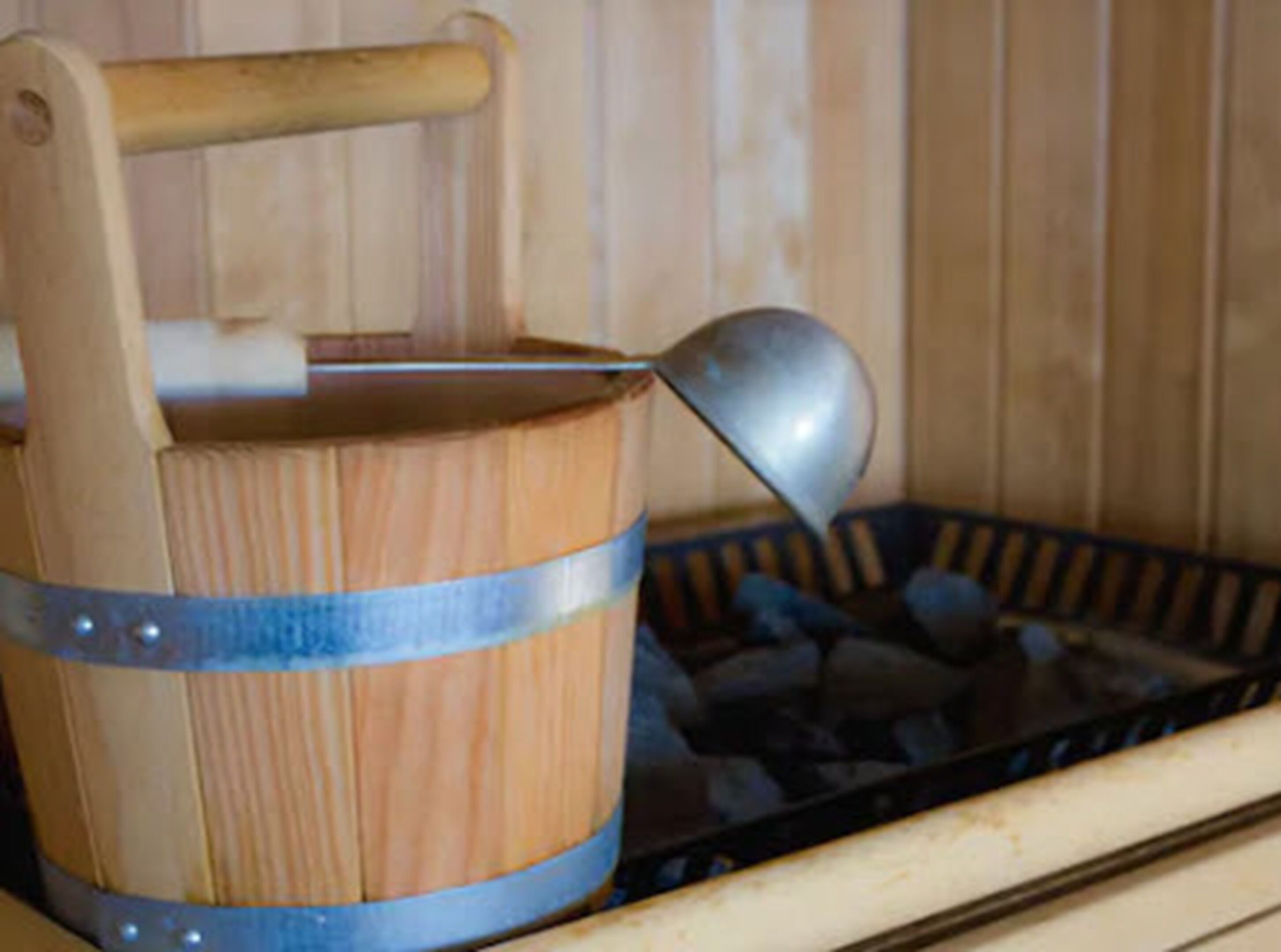 sauna, body treatments, hot stone massages, sports massages, reflexology